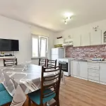 Anita 608 Apartman Medulin