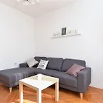 Anita 608