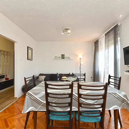 Apartment Anita 608