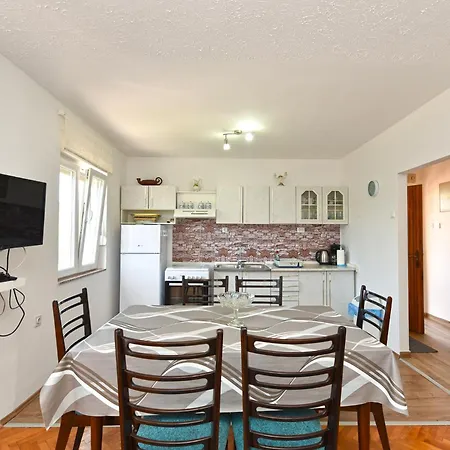 Anita 608 Apartman
