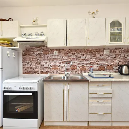 Apartman Anita 608 *