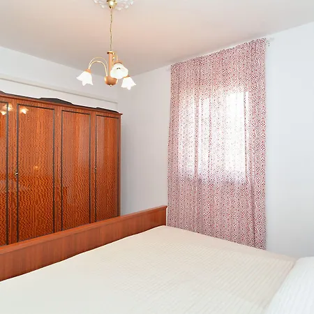 Apartman Anita 608 *
